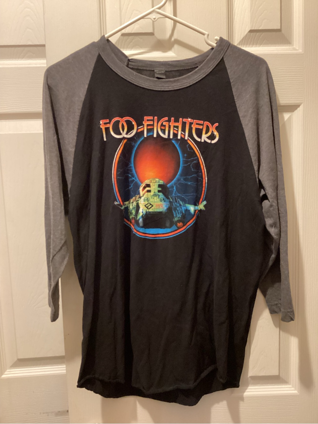 Tultex Black Foo Fighters T-Shirt With Gray Tag Accent M